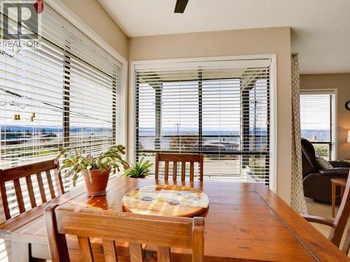 8-3818 Joyce Ave, Powell River, BC - Indoor Photo Showing Dining Room