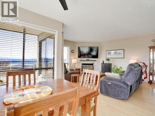 8-3818 Joyce Ave, Powell River, BC - Indoor With Fireplace