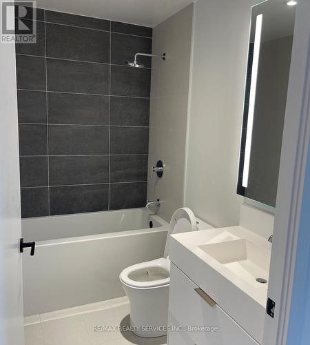 Second Washroom - 2505 - 308 Jarvis Street, Toronto, ON - Indoor Photo Showing Bathroom