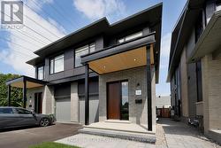 75A GRANTON AVENUE  Ottawa, ON K2G 1W9