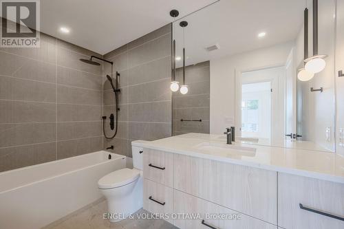 75A Granton Avenue, Ottawa, ON - Indoor Photo Showing Bathroom