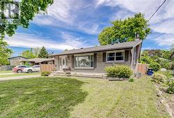 152 CLARK Avenue  Kitchener, ON N2C 1Y5