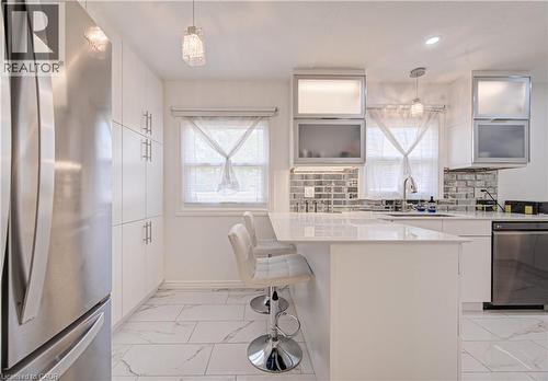 152 Clark Avenue, Kitchener, ON - Indoor Photo Showing Kitchen With Upgraded Kitchen