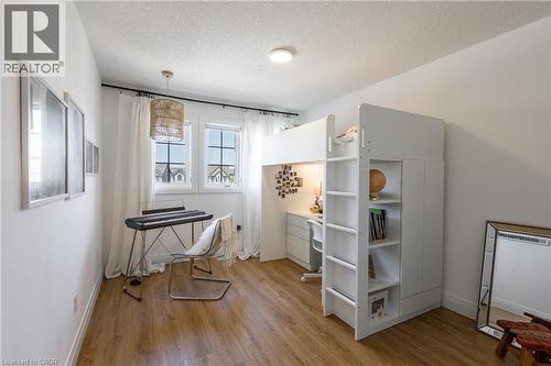 916 Steepleridge Court, Kitchener, ON - Indoor Photo Showing Other Room