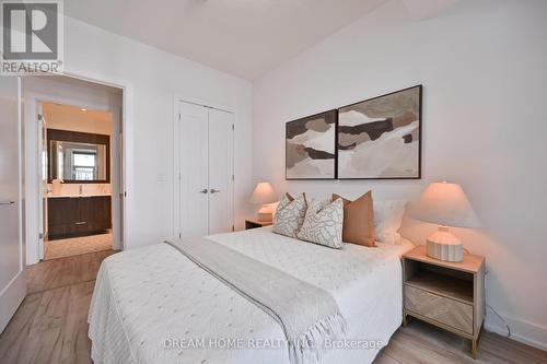 802 - 25 Adra Grado Way, Toronto, ON - Indoor Photo Showing Bedroom