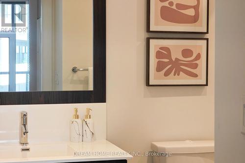 802 - 25 Adra Grado Way, Toronto, ON - Indoor Photo Showing Bathroom