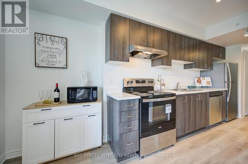 511 - 1 Falaise Road, Toronto, ON - Indoor Photo Showing Kitchen