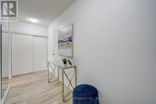 511 - 1 Falaise Road, Toronto, ON - Indoor