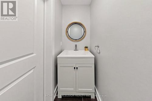 104 Dariole Drive, Richmond Hill, ON - Indoor Photo Showing Other Room