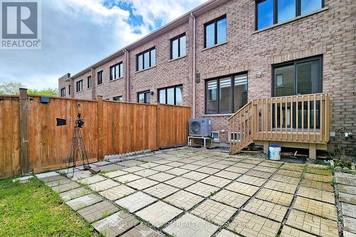 104 Dariole Drive, Richmond Hill, ON - Outdoor With Exterior
