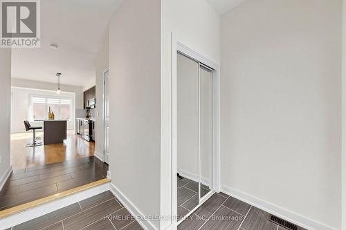 104 Dariole Drive, Richmond Hill, ON - Indoor Photo Showing Other Room