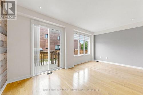 104 Dariole Drive, Richmond Hill, ON - Indoor Photo Showing Other Room