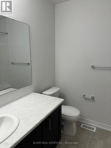141 Fenchurch Manor, Barrie, ON - Indoor Photo Showing Bathroom
