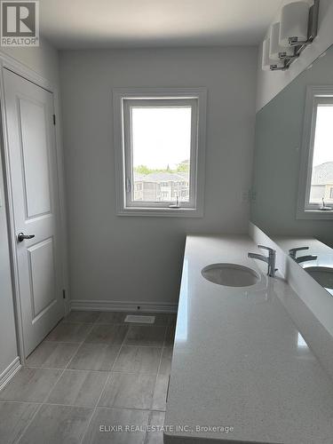 141 Fenchurch Manor, Barrie, ON - Indoor