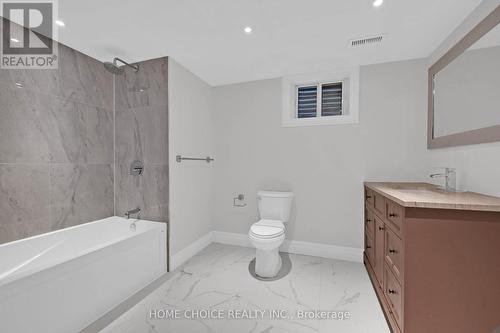 43 Golfwood Heights E, Toronto, ON - Indoor Photo Showing Bathroom