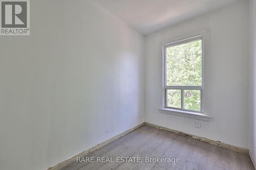21 Chestnut Avenue, Hamilton, ON - Indoor Photo Showing Other Room
