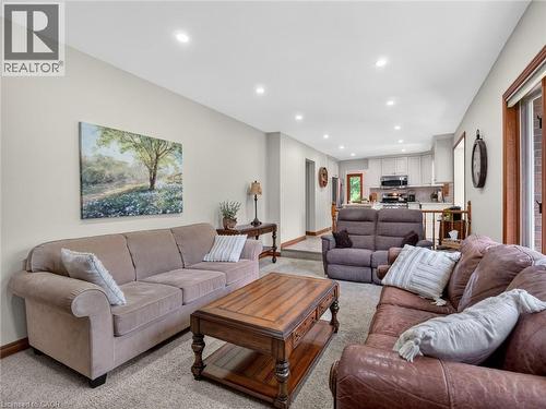 42965 Highway 3, Wainfleet, ON - Indoor Photo Showing Living Room