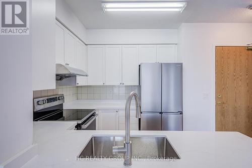 1411 - 5508 Yonge Street, Toronto, ON - Indoor Photo Showing Kitchen With Double Sink