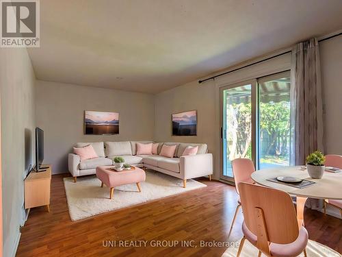 G - 1460 Heatherington Road, Ottawa, ON - Indoor Photo Showing Living Room