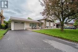 4480 QUEENSWAY GARDENS Niagara Falls (Morrison), ON L2E 6P7