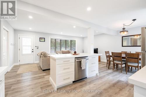 4480 Queensway Gardens, Niagara Falls (Morrison), ON - Indoor