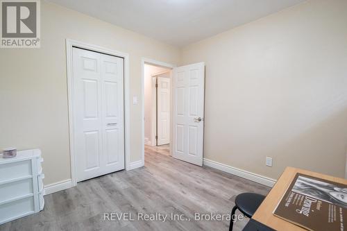 4480 Queensway Gardens, Niagara Falls (Morrison), ON - Indoor