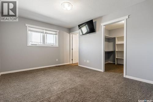 327 Roy Crescent, Saskatoon, SK - Indoor Photo Showing Other Room