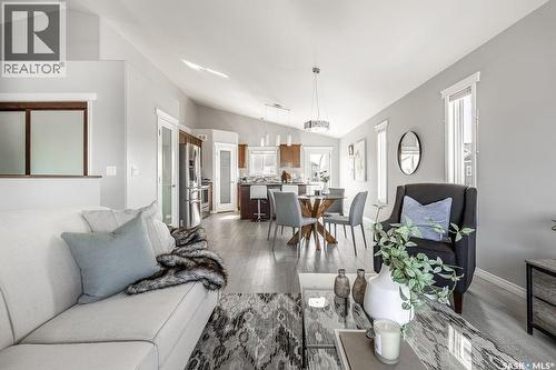 327 Roy Crescent, Saskatoon, SK - Indoor