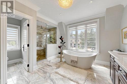 19 Michigan Drive, Toronto, ON - Indoor Photo Showing Bathroom