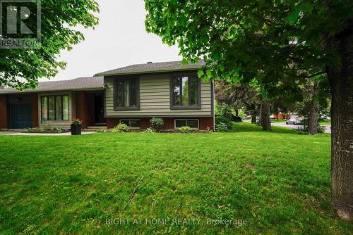 3 Pommel Crescent, Ottawa, ON 