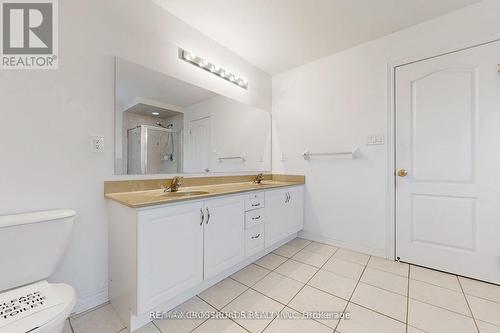 6 pieces ensuite washroom - 73 Eakin Mill Road, Markham, ON - Indoor Photo Showing Bathroom