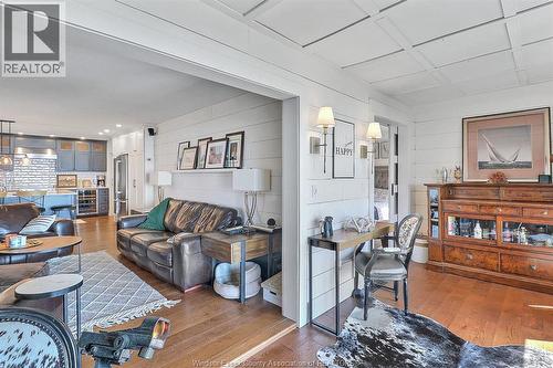 153 Adelaide Street, Essex, ON - Indoor Photo Showing Living Room