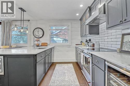 153 Adelaide Street, Essex, ON - Indoor Photo Showing Kitchen With Upgraded Kitchen