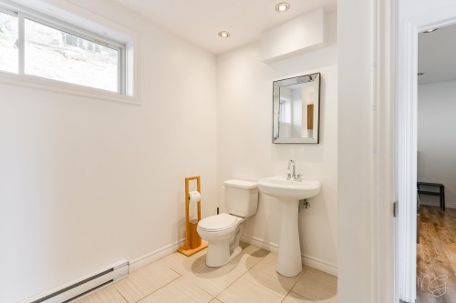 Salle de bains - 100 Rue Du Golf, Saint-Côme, QC - Indoor Photo Showing Bathroom