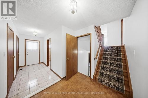 4084 Longo Circle, Mississauga, ON - Indoor Photo Showing Other Room