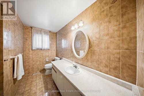 4084 Longo Circle, Mississauga, ON - Indoor Photo Showing Bathroom