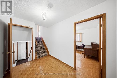 4084 Longo Circle, Mississauga, ON - Indoor Photo Showing Other Room