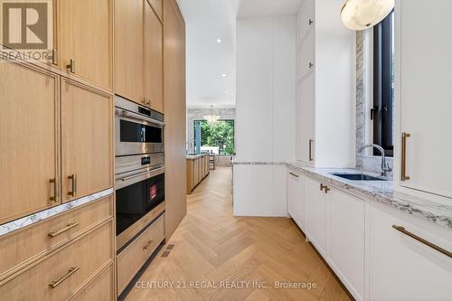 43 Wanless Crescent, Toronto, ON - Indoor Photo Showing Kitchen With Upgraded Kitchen