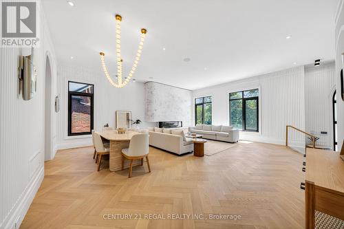 43 Wanless Crescent, Toronto, ON - Indoor