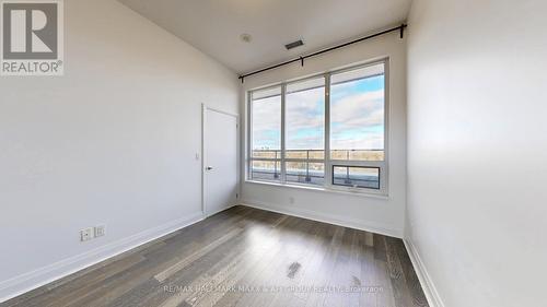 617 - 399 Spring Garden Avenue, Toronto, ON - Indoor Photo Showing Other Room