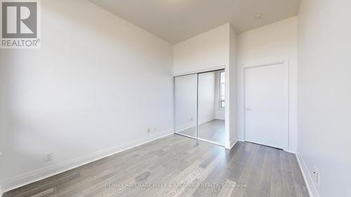 617 - 399 Spring Garden Avenue, Toronto, ON - Indoor Photo Showing Other Room