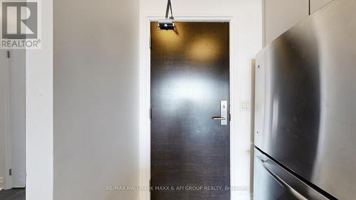 617 - 399 Spring Garden Avenue, Toronto, ON - Indoor Photo Showing Other Room