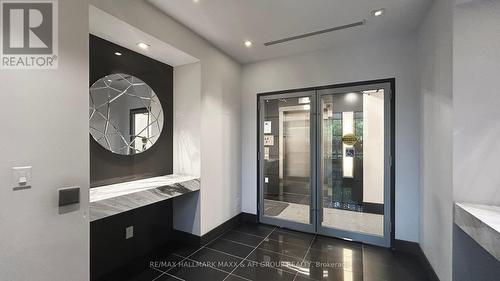617 - 399 Spring Garden Avenue, Toronto, ON - Indoor Photo Showing Other Room