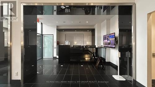 617 - 399 Spring Garden Avenue, Toronto, ON - Indoor Photo Showing Other Room