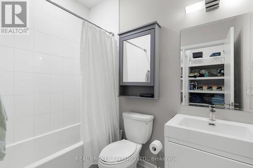 204 - 21 Matchedash Street S, Orillia, ON - Indoor Photo Showing Bathroom
