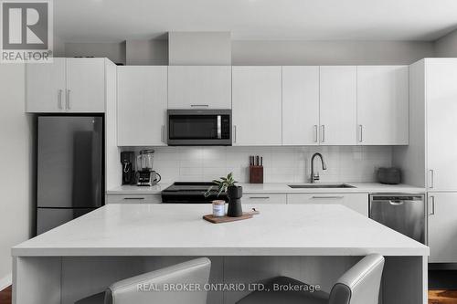 204 - 21 Matchedash Street S, Orillia, ON - Indoor Photo Showing Kitchen With Upgraded Kitchen