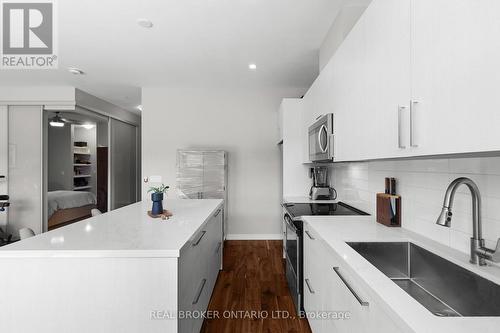 204 - 21 Matchedash Street S, Orillia, ON - Indoor Photo Showing Kitchen