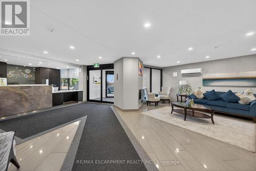 101 - 700 Dynes Road, Burlington, ON 