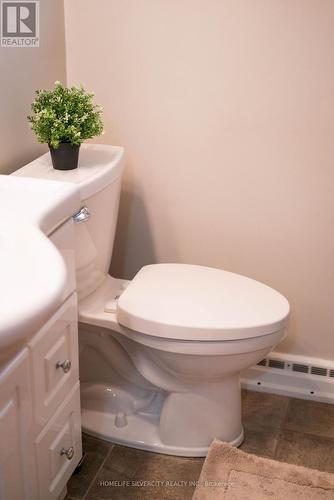 298 Barton Street, Hamilton, ON - Indoor Photo Showing Bathroom
