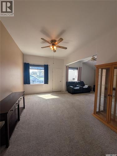 1105 9Th Street, Perdue, SK - Indoor Photo Showing Other Room